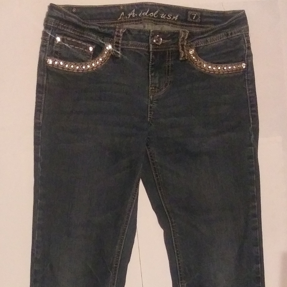 L.A. IDOL USA JEANS WITH DIAMOND POCKETS.